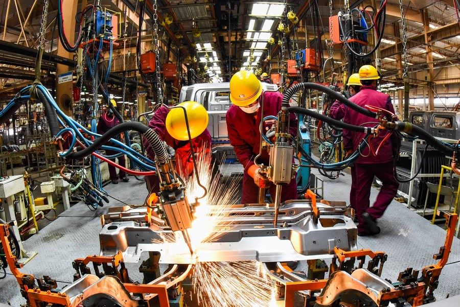 Китай производство PMI слайдове до 50.1 през август
